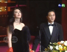 祖贤和齐秦牵手红毯